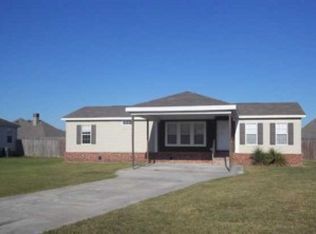 111 Squirrel Run, Youngsville, LA 70592