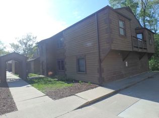 525 Huntridge Dr, Columbia, MO 65201