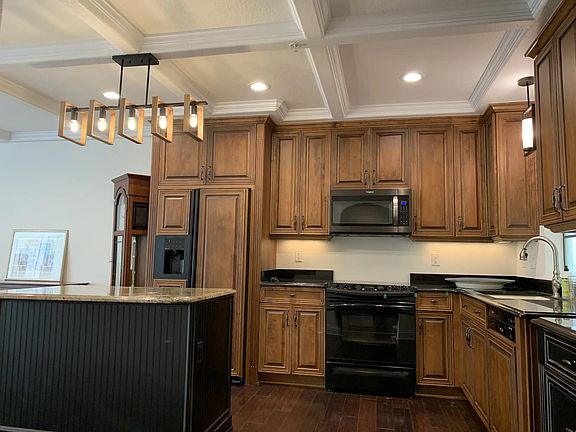 3rd image of 1250 S Pennsylvania Ave #8