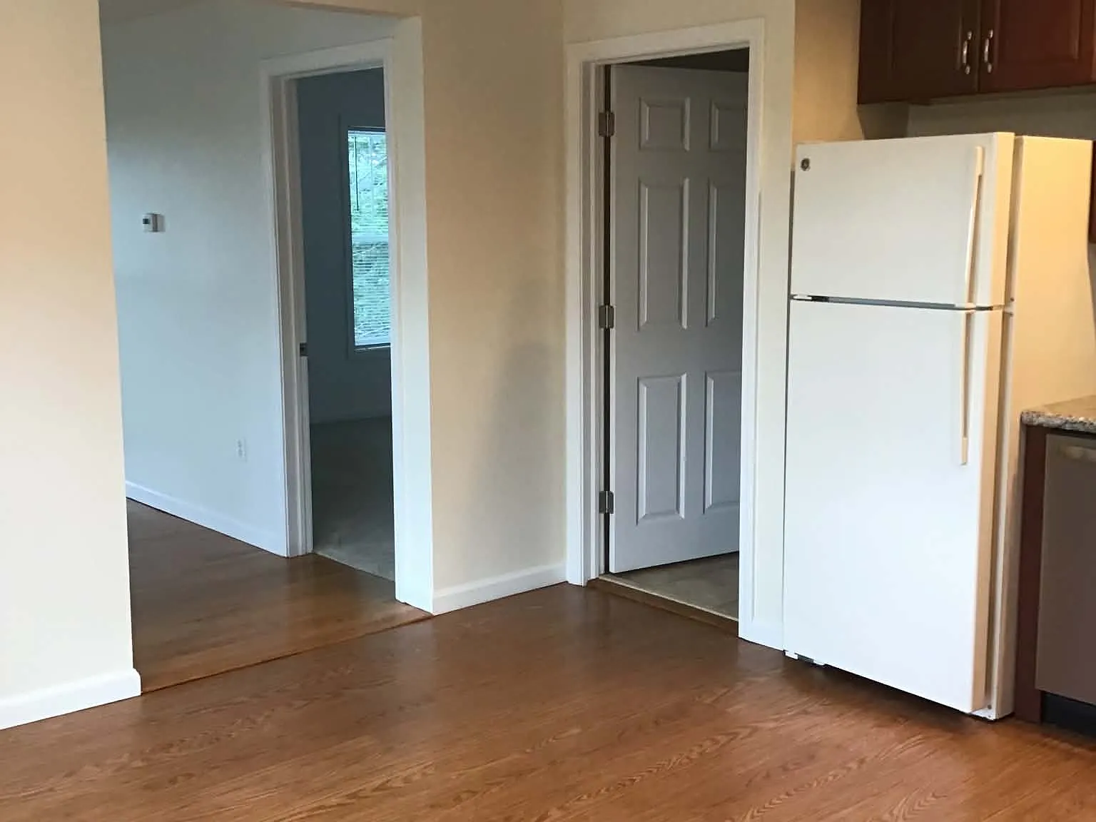 2 bed, 1200 sqft, $2,000 — Photo 4