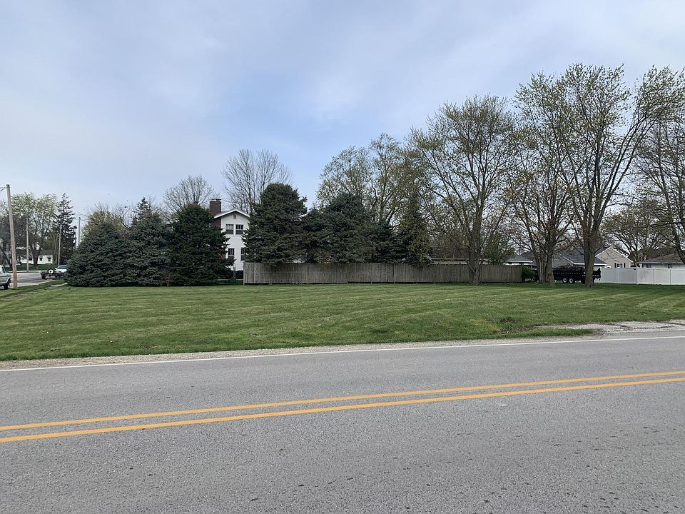 1st image of 101 W Melvin St
