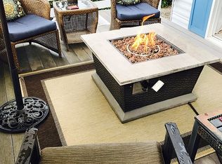 7041 Oxnard Ave, Ventura, CA 93001