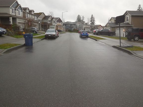 4th image of 3318 80th Ave NE