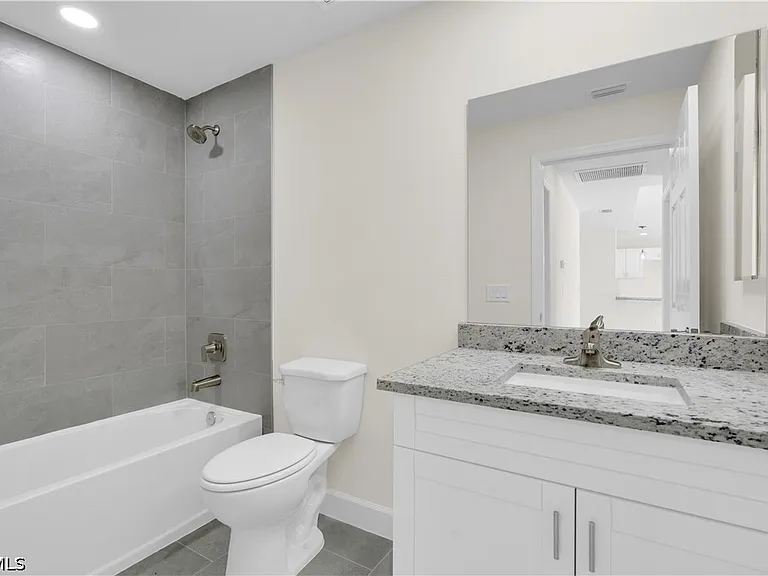3005 53rd St W — Photo 16