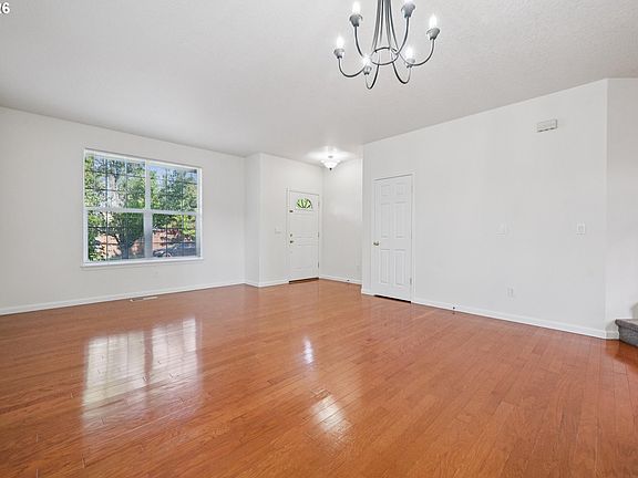 4th image of 3780 SE Belle Oak Ave