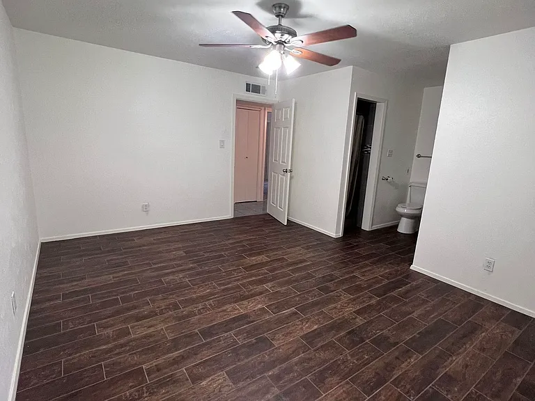 17515 Wild Willow Ln — Photo 9