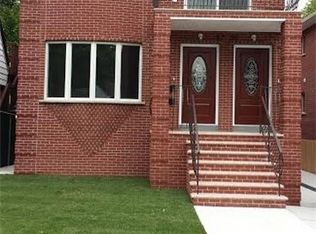 5732 255th St, Flushing, NY 11362
