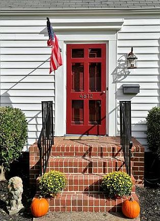 4th image of 4612 Hanover Ave