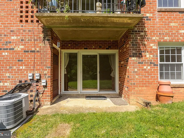 3975 Lyndhurst Dr #103 — Photo 22