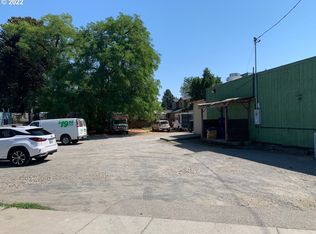 4734 NE Cully Blvd, Portland, OR 97218