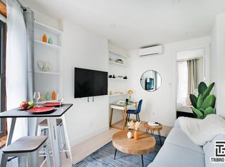 688 10th Ave #4B, New York, NY 10019