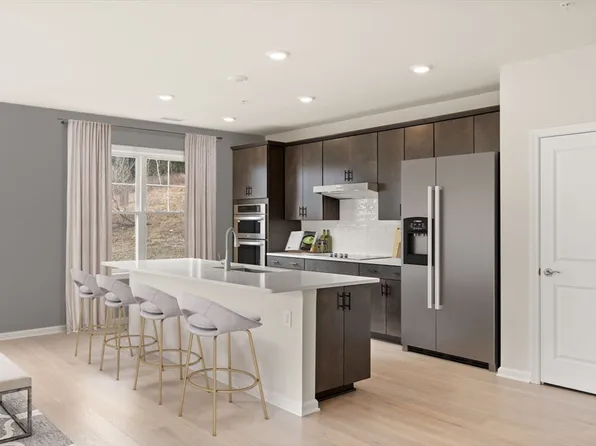 5 Peters Farm Way #406, Westborough, MA 01581