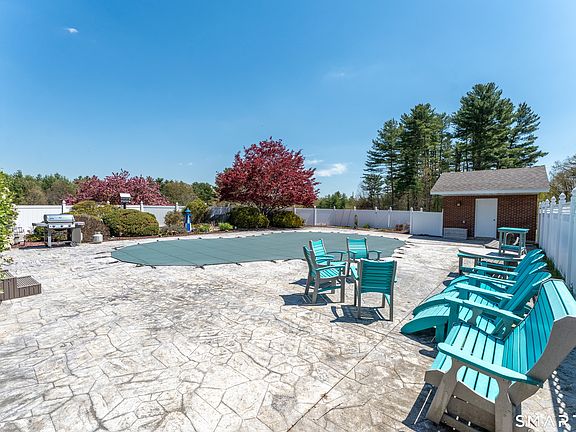 4th image of 524 Wauregan Road