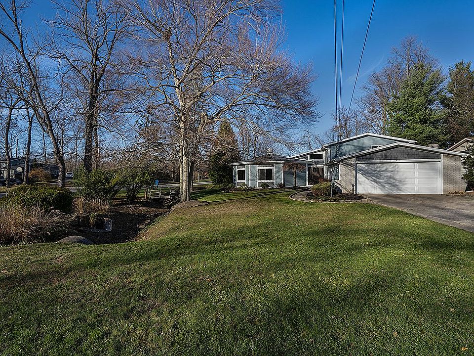 1st image of 811 Valley Dr