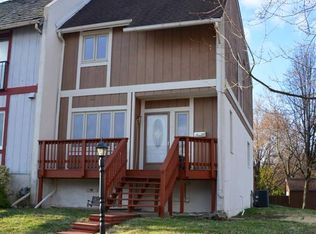 264 Meadows Ln NE, Leesburg, VA 20176