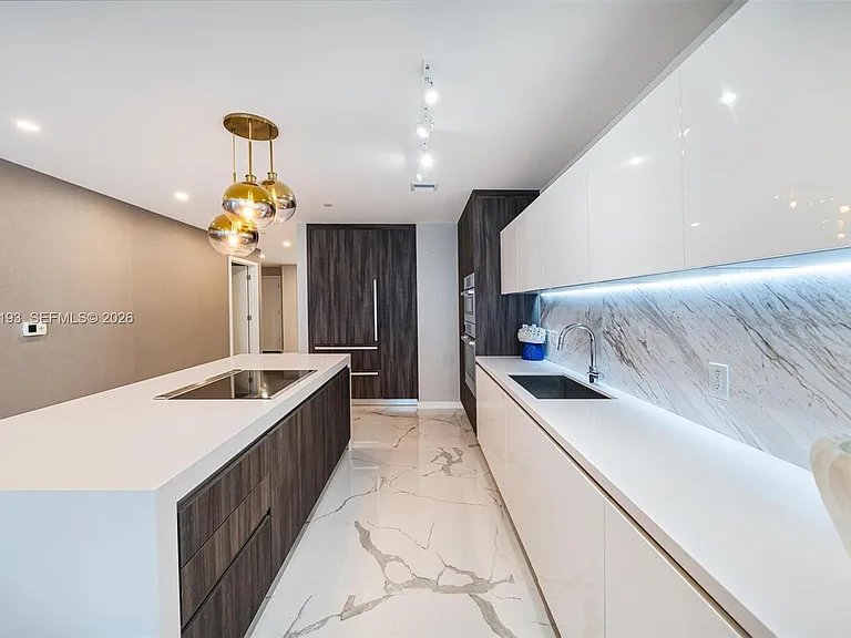 851 NE 1st Ave #2911 — Photo 8