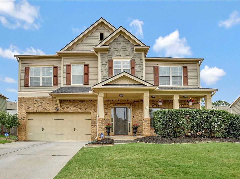 1st image of 744 Evelyn Ln