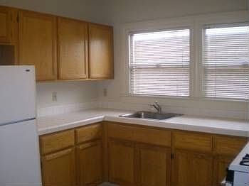 1st image of 11 S 10th St APT 4