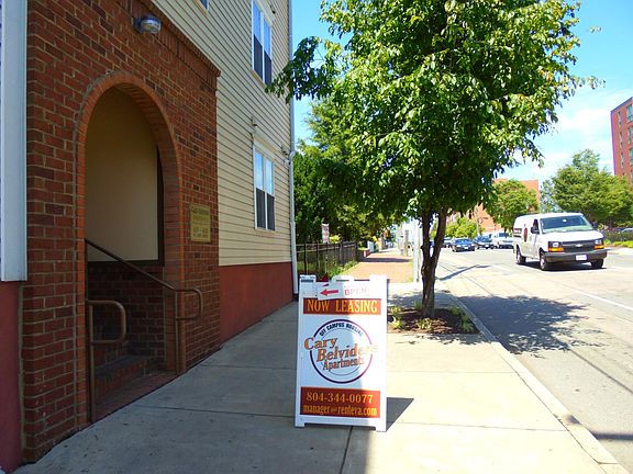 605 West Cary St - Exterior of Leasing Office 