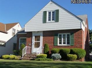 4153 Stonehaven Rd, South Euclid, OH 44121