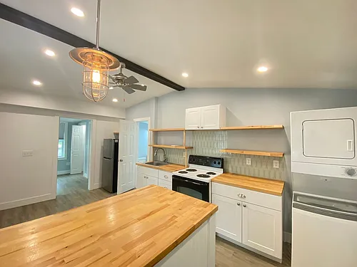 28 Thorwald Ave Photo 1
