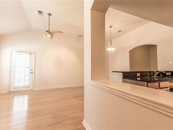 4th image of 575 S Virginia Hills Dr Unit 3807