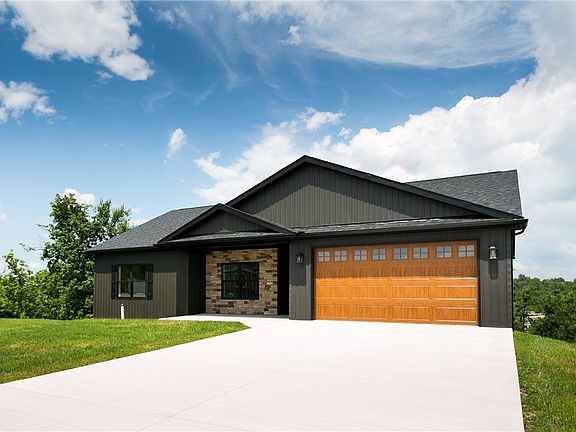 2nd image of 10 Vincent Dr #4