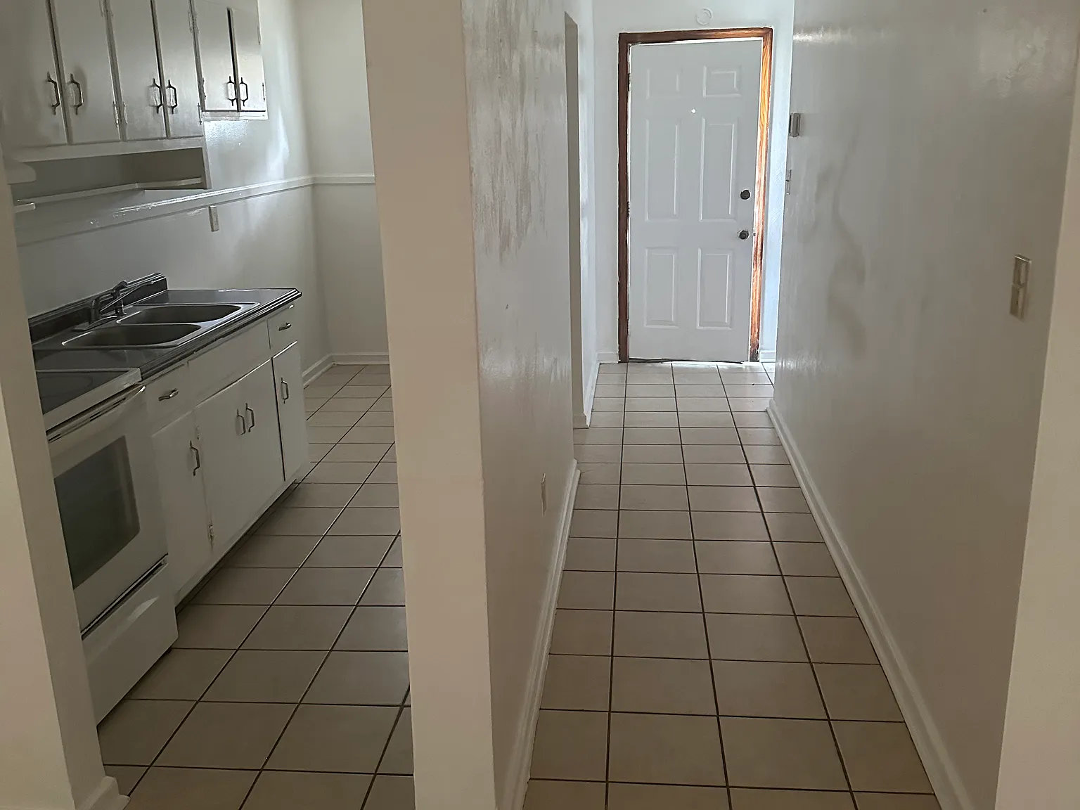 2 bed, $1,100 — Photo 4