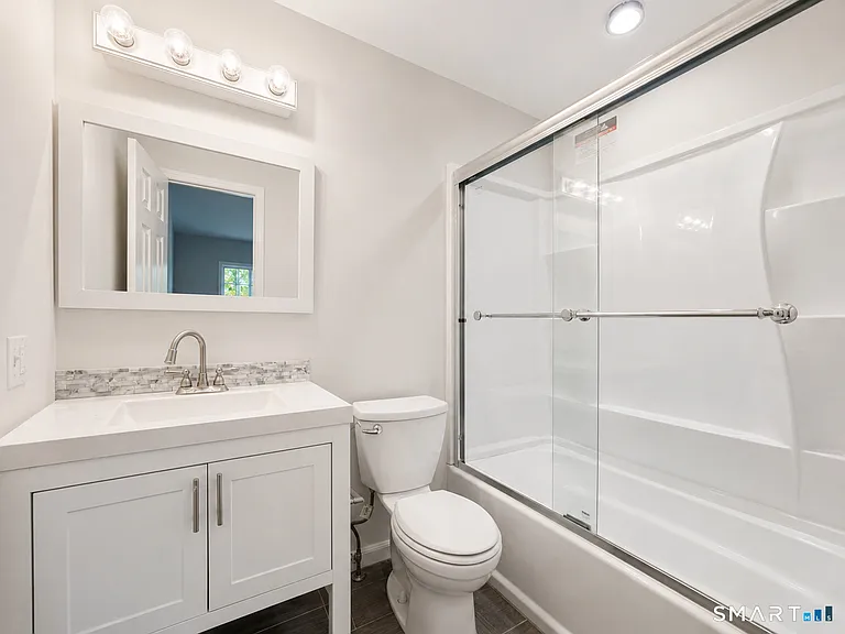 51 Old Kings Hwy #16 — Photo 15