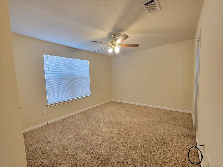 4140 McFarland Dr — Photo 13