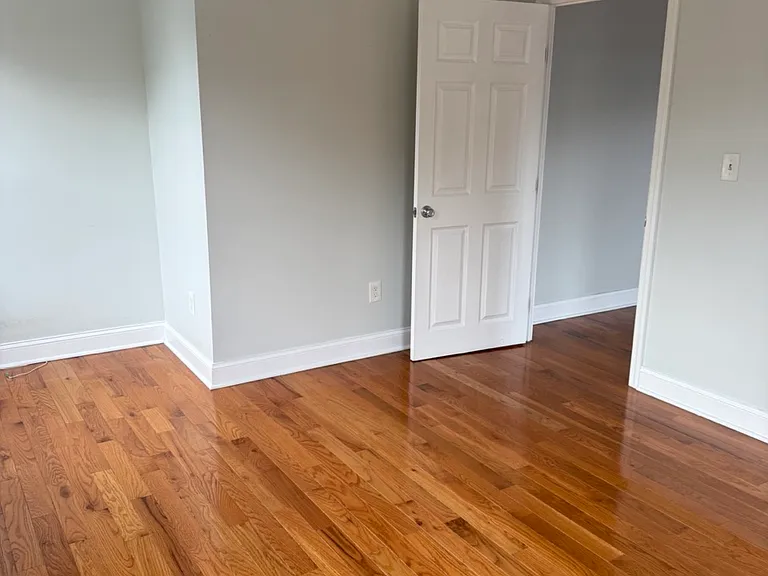 25 Pine St #27B — Photo 7
