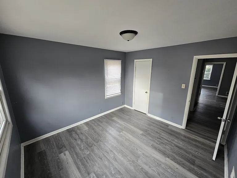 2905 Hanson St — Photo 10