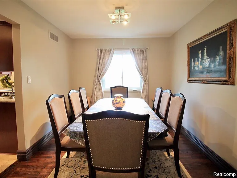 5363 English Dr — Photo 7