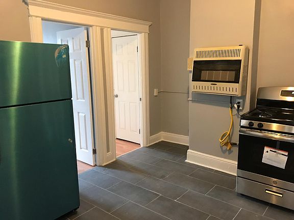 2nd image of 79 Bostwick Ave APT 3