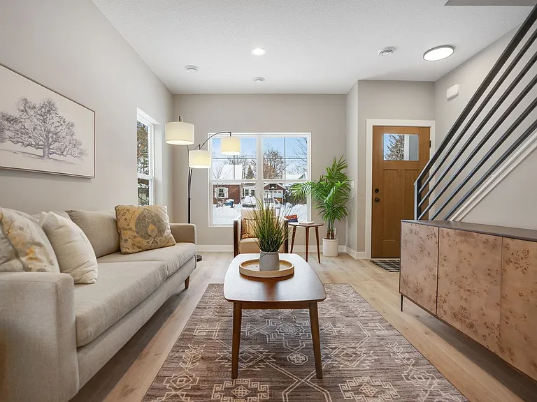 Available 07/01! New Build 4 bed 3 Bath in Hopkins! — Photo 20