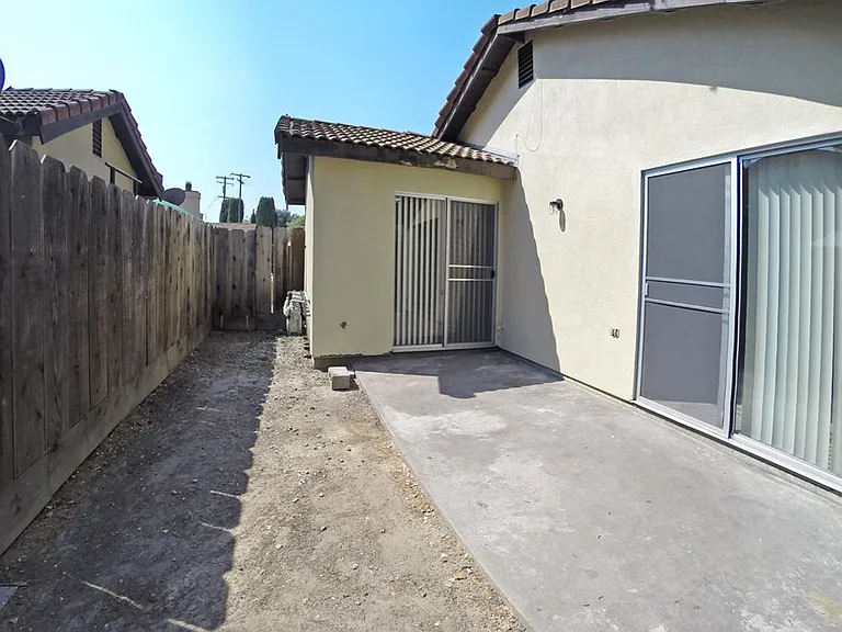 904 Standiford Ave #D — Photo 11