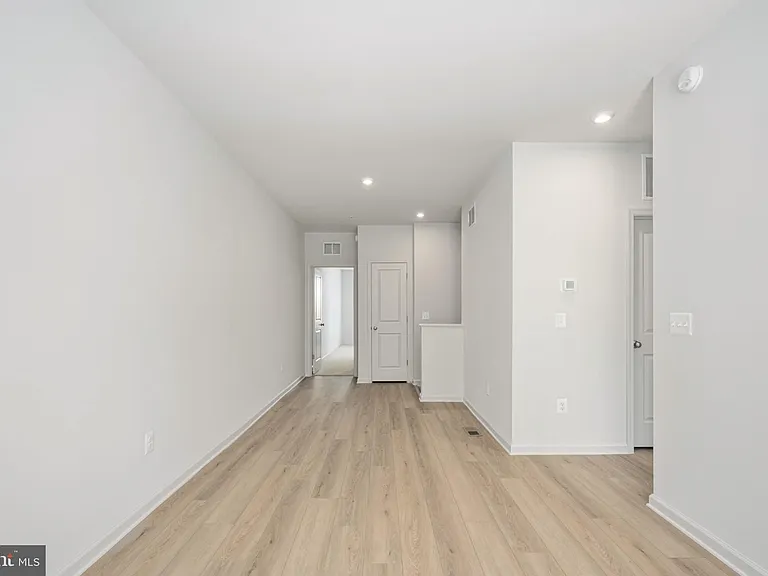 2630 Neabsco Common Pl — Photo 16