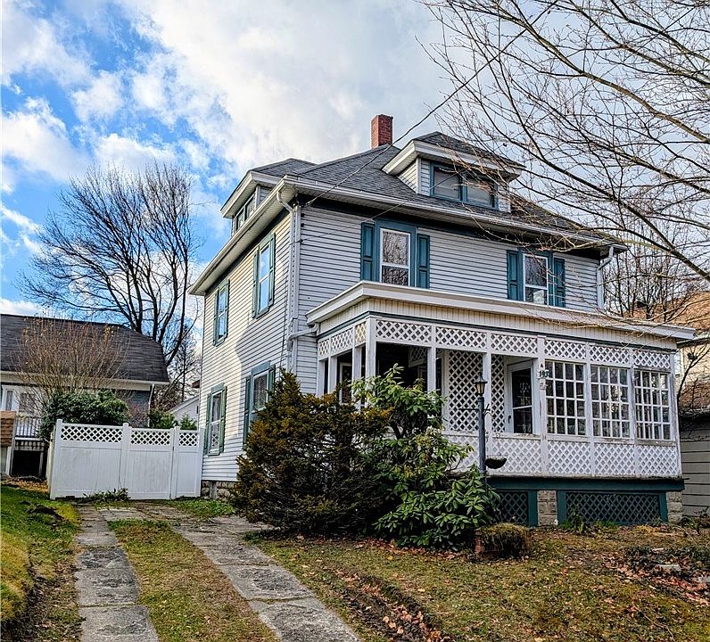 1st image of 193 Bowen St