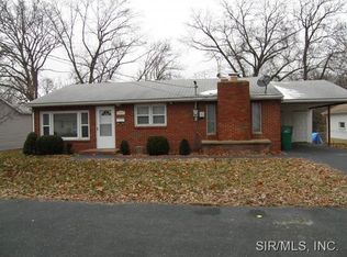 151 Blair Ave, Cottage Hills, IL 62018