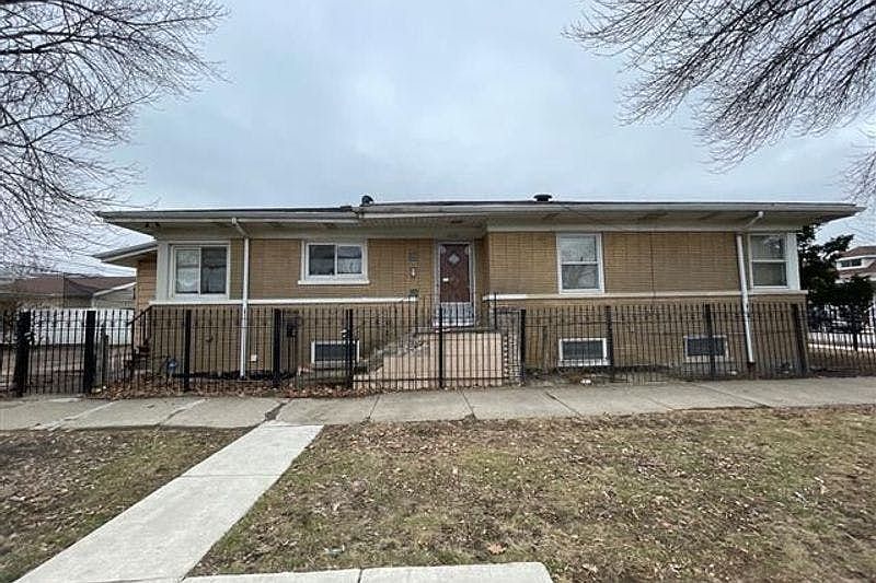 1st image of 6601 S Francisco Ave