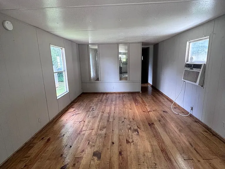 Williams Homes — Photo 13
