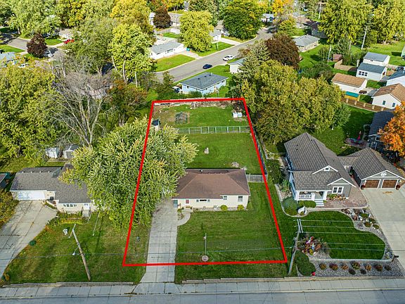 2nd image of 840 Mineral Springs Rd NE