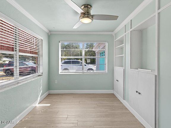 3rd image of 672 Cordova Ave