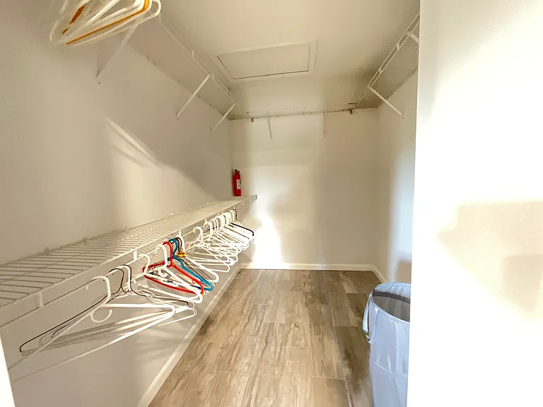 5574 Royal Lake Cir — Photo 34