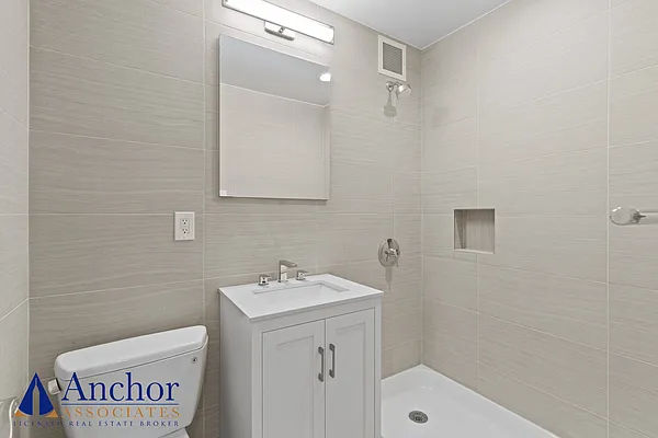 Rented by Anchor Associates | media 20