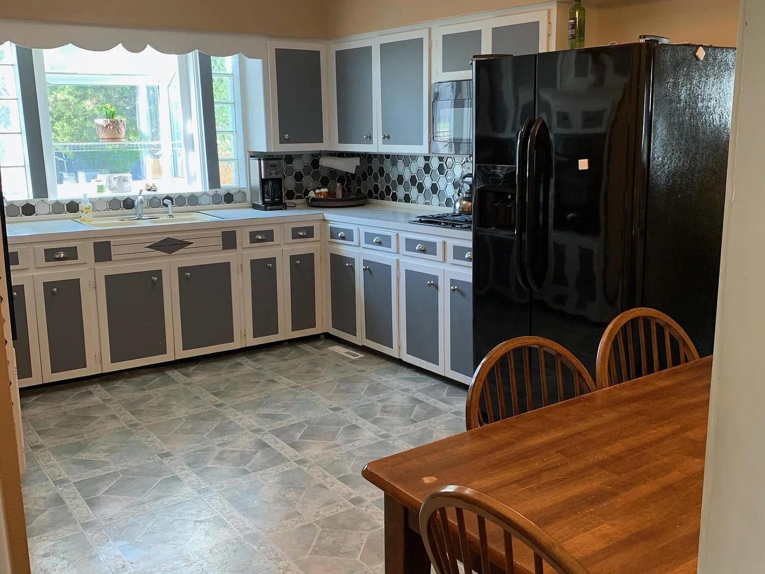 411 E Ashland Ave — Photo 3