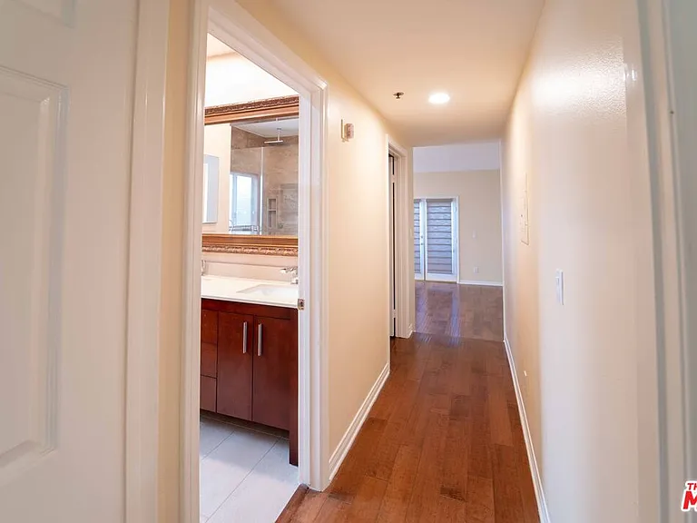 12011 Goshen Ave #202 — Photo 23
