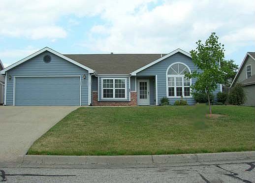 Front of the house, the zillow picture on here is of a house down the street.