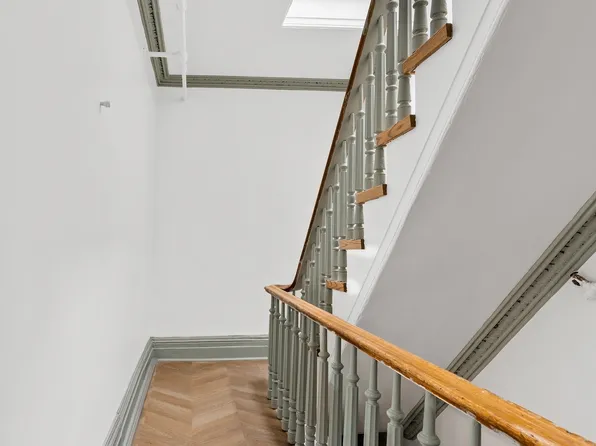 21-53 45th Road image 9 of 20