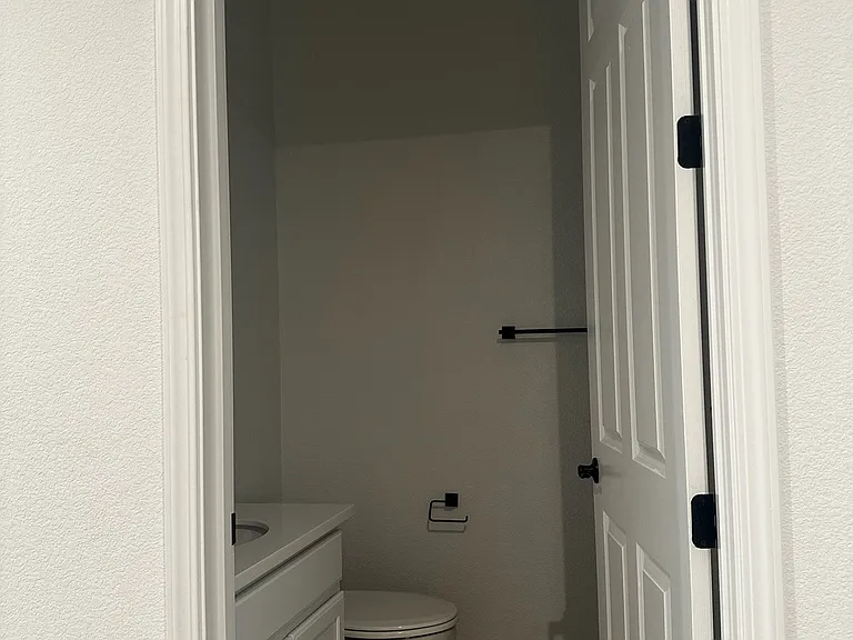 Downstairs Full Bathroom
